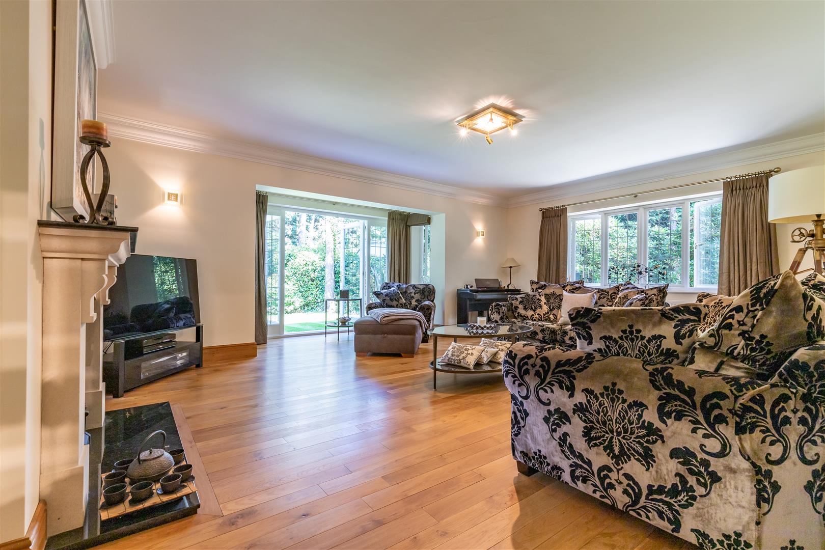 Property information Luxury & Prestige